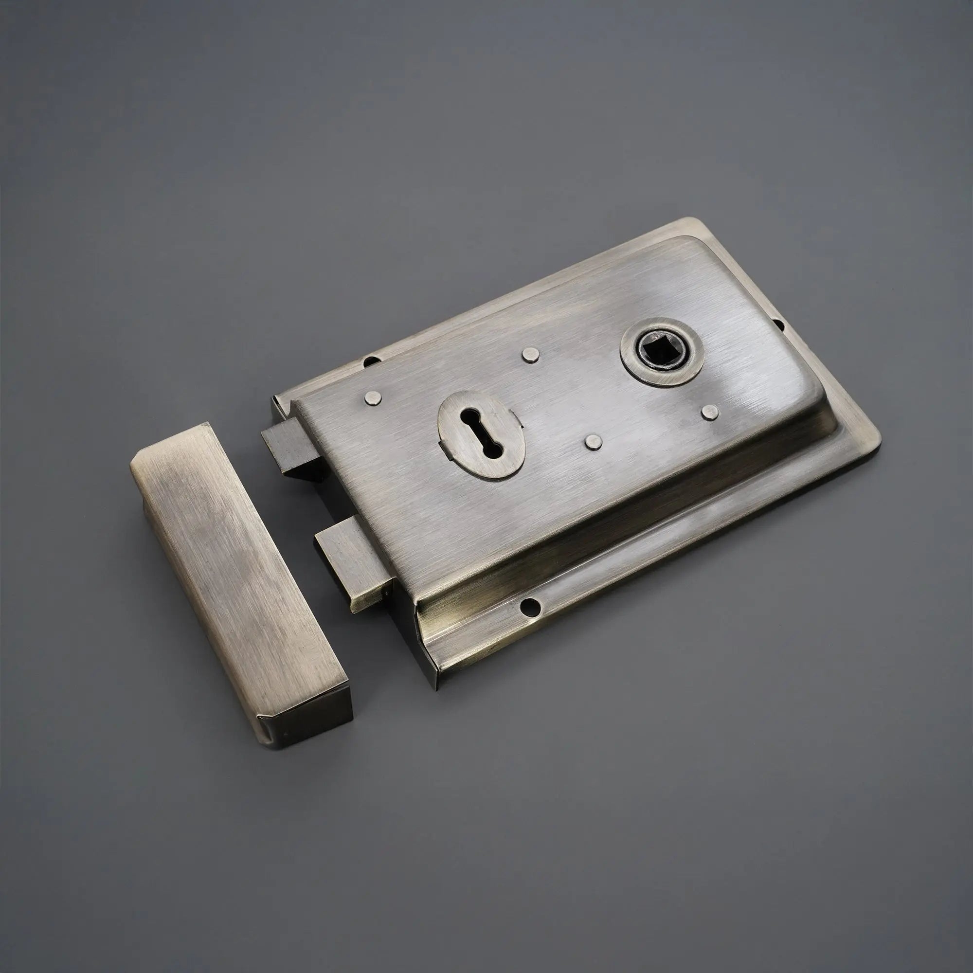 Iron Rim Lock - Fluted Antique Spira