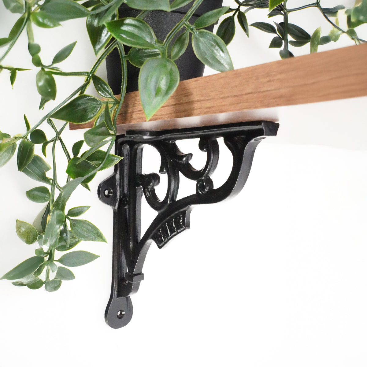 GNER Shelf Bracket Black 150x150mm (Sold in Pairs)