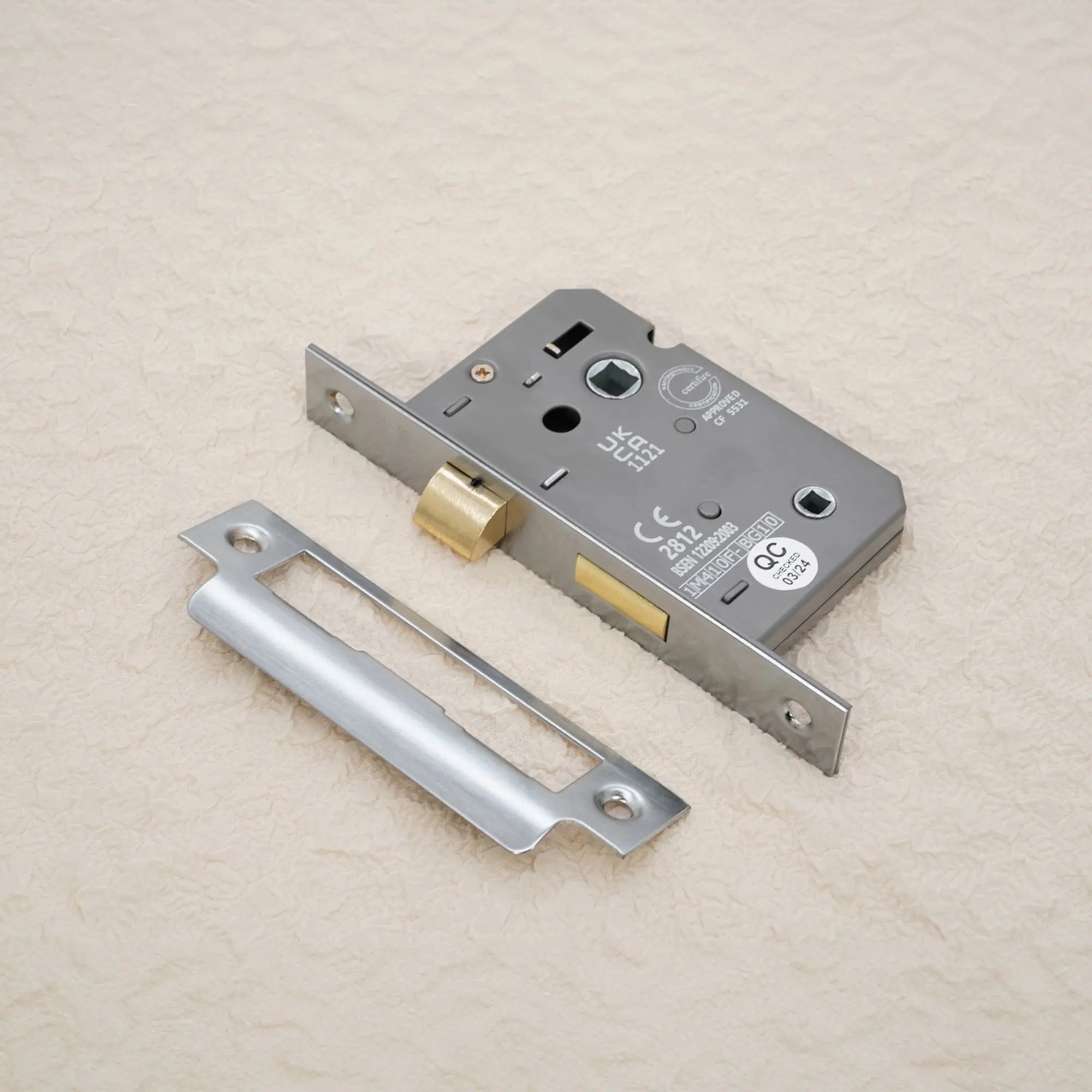 2.5" CE 3 Lever Bathroom Lock FD60 - Satin Chrome Spira