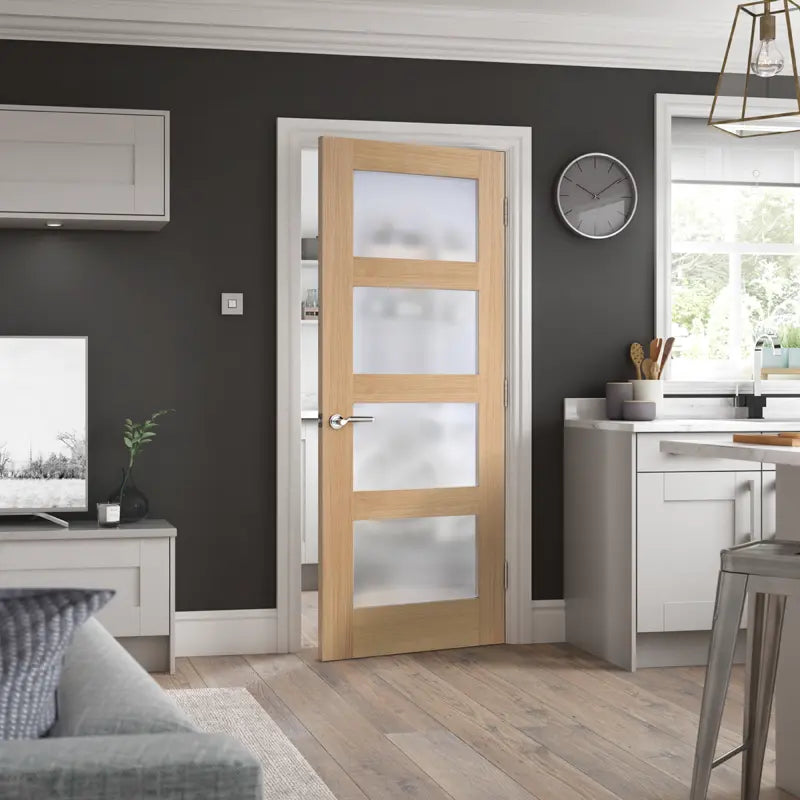 Oak Shaker 4L Frosted Glazed Pre-Finished LPD Doors