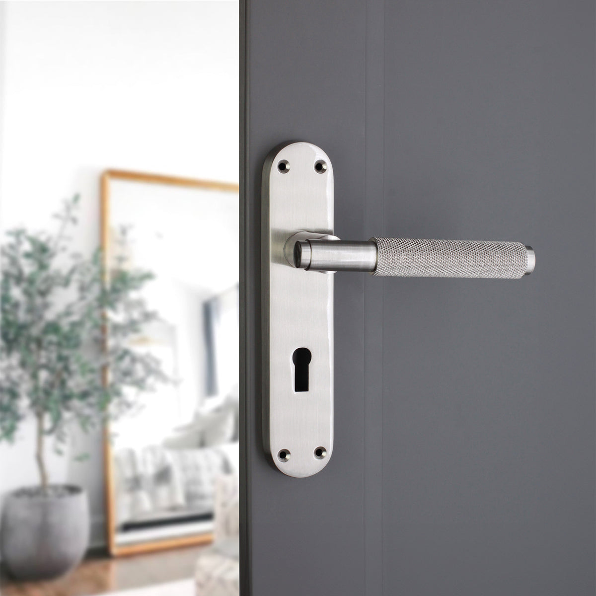 Connaught Knurled Lever on Backplate Lock Satin Nickel