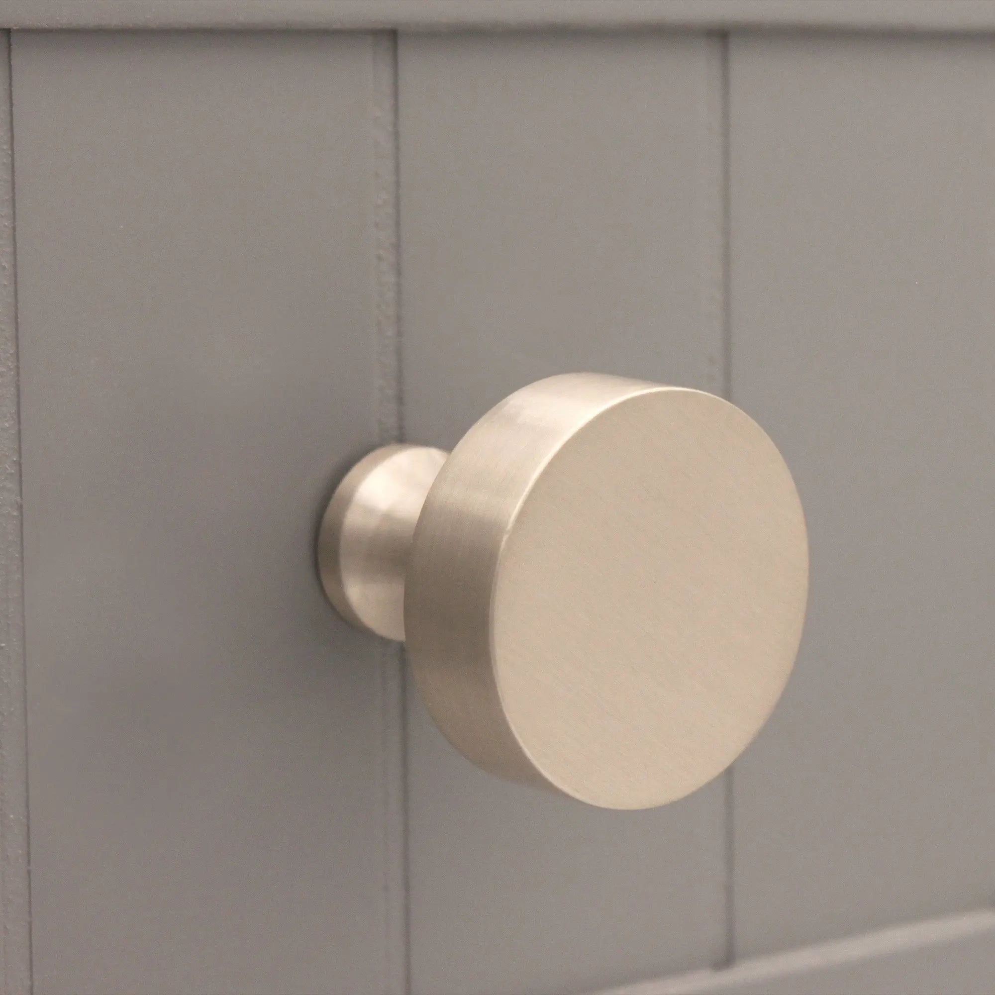 Round Cupboard Knob Satin Silver Spira