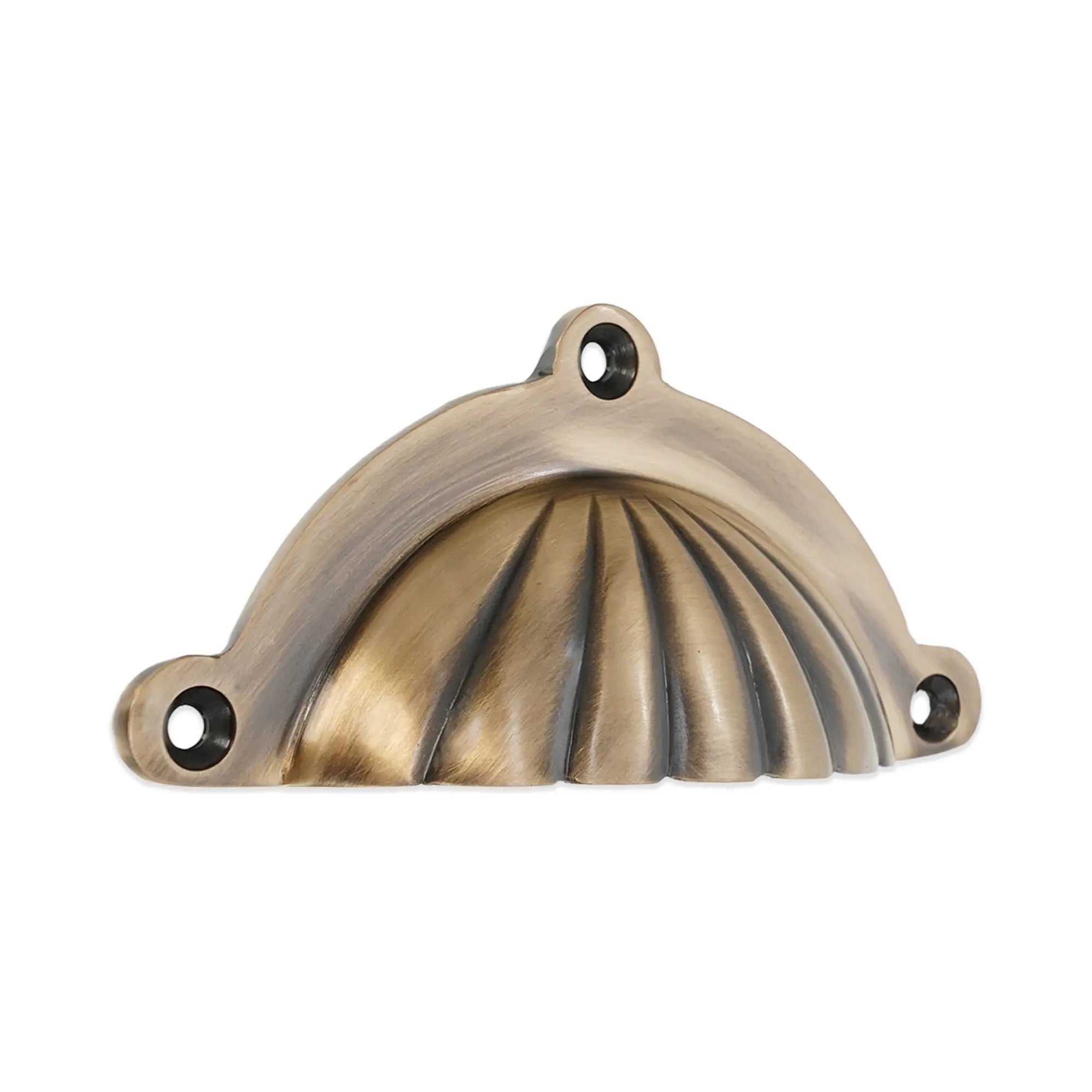 Shell Cup Pull Antique Brass Spira