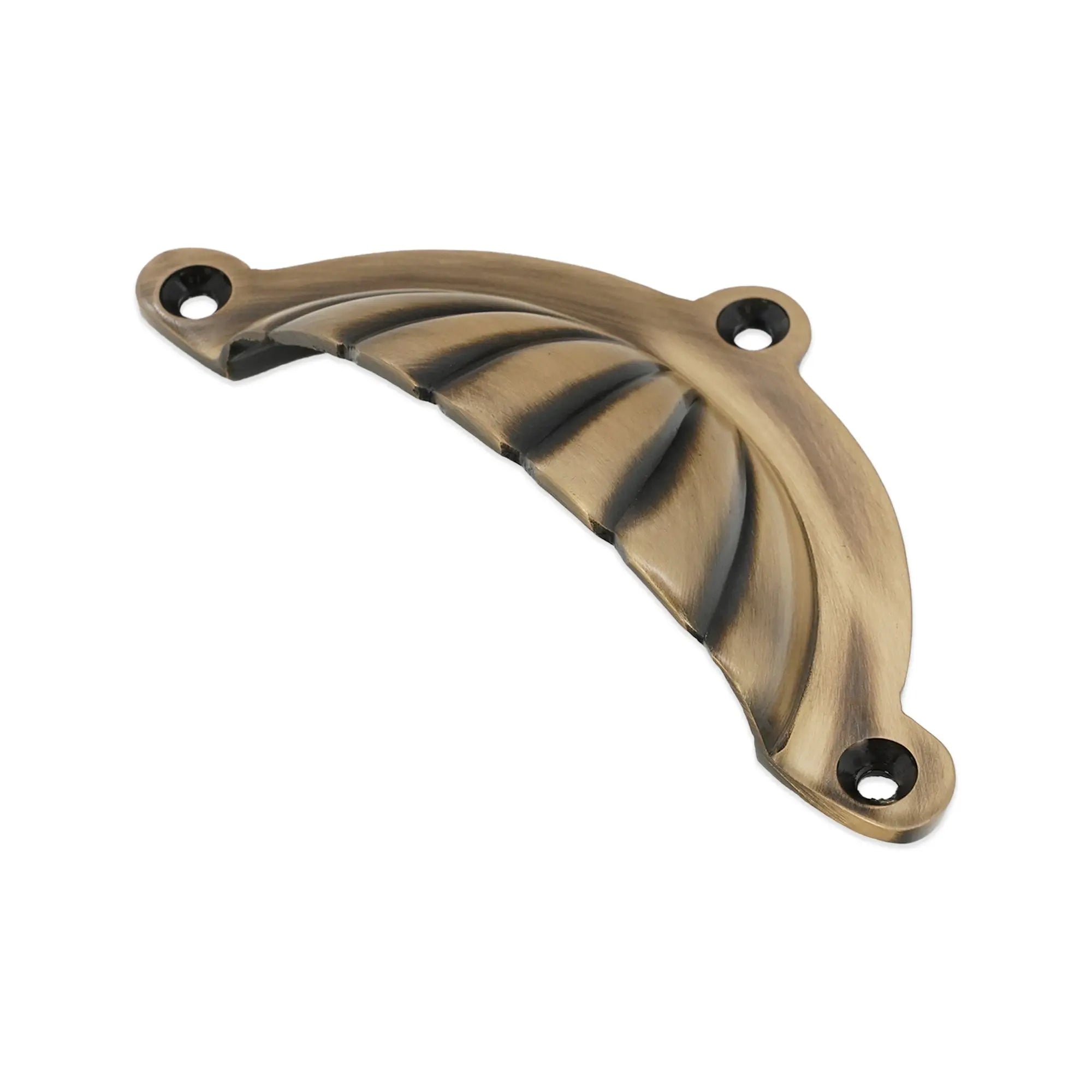 Shell Cup Pull Antique Brass Spira