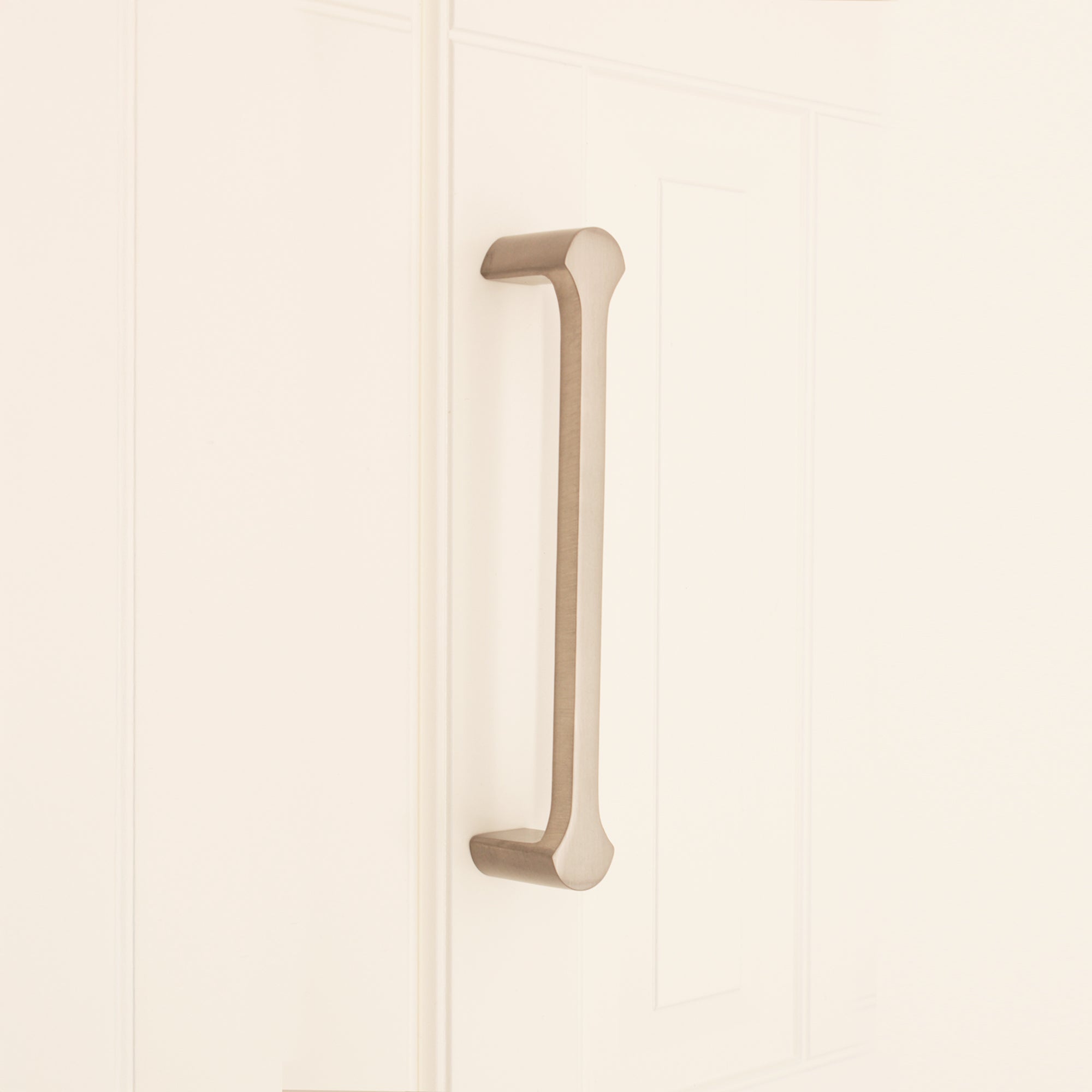 Tulip Pull Handle 165mm Satin Nickel