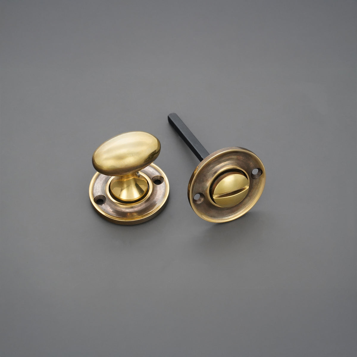 Slimline Turn & Release Aged Brass