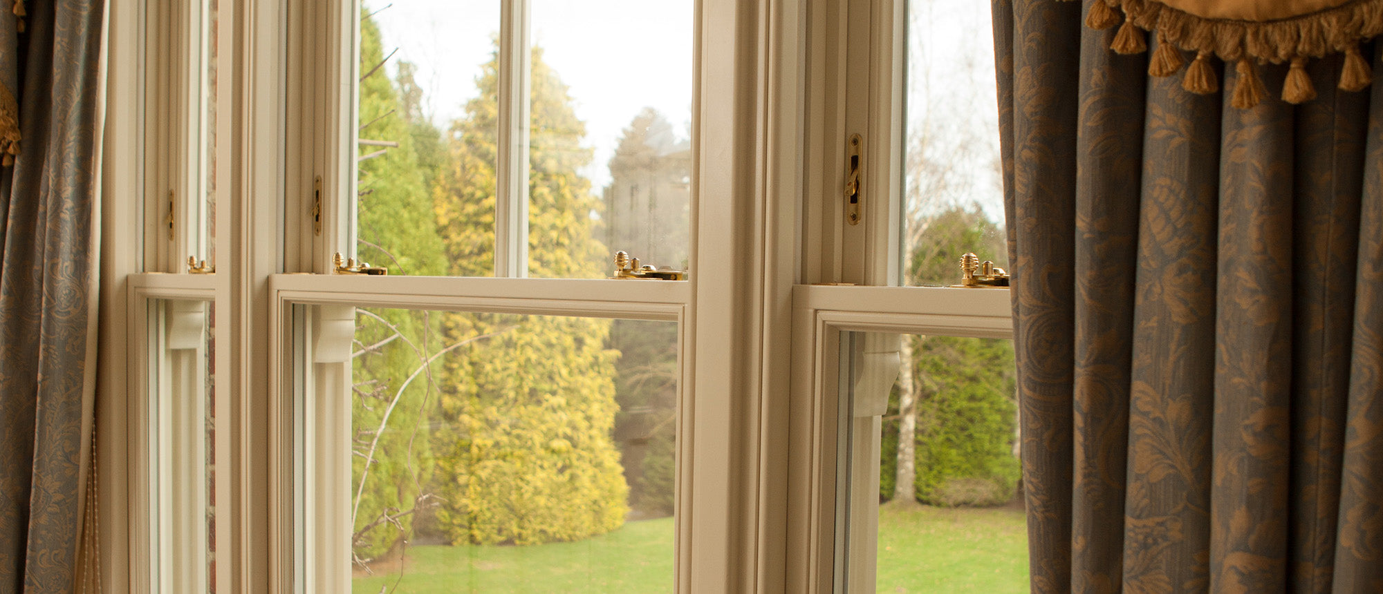 Load video: Timber sliding windows