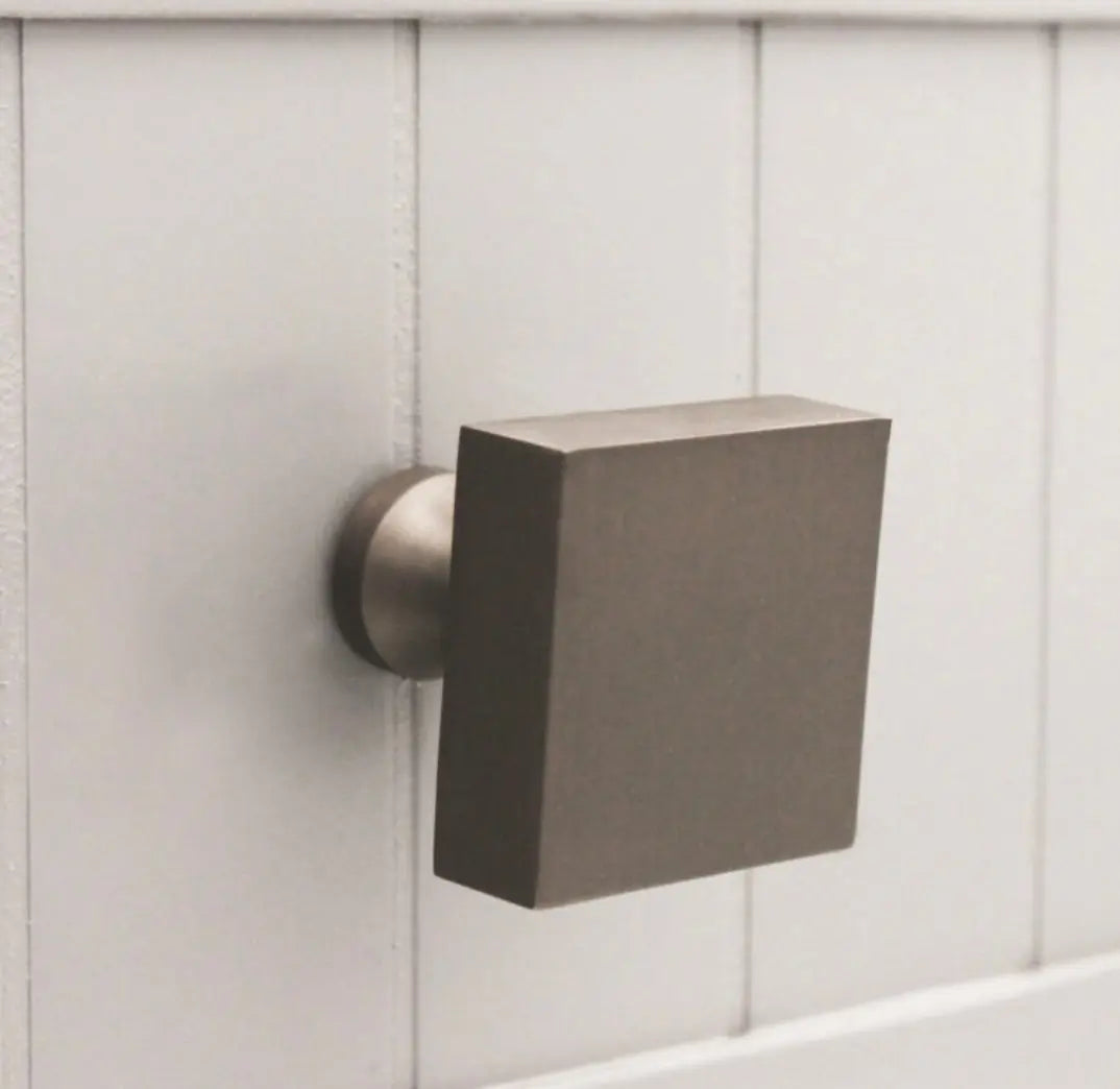 Cupboard-knobs Arborfield Joinery