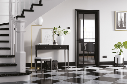 Black-Greenwich-Glazed-LifeStyle