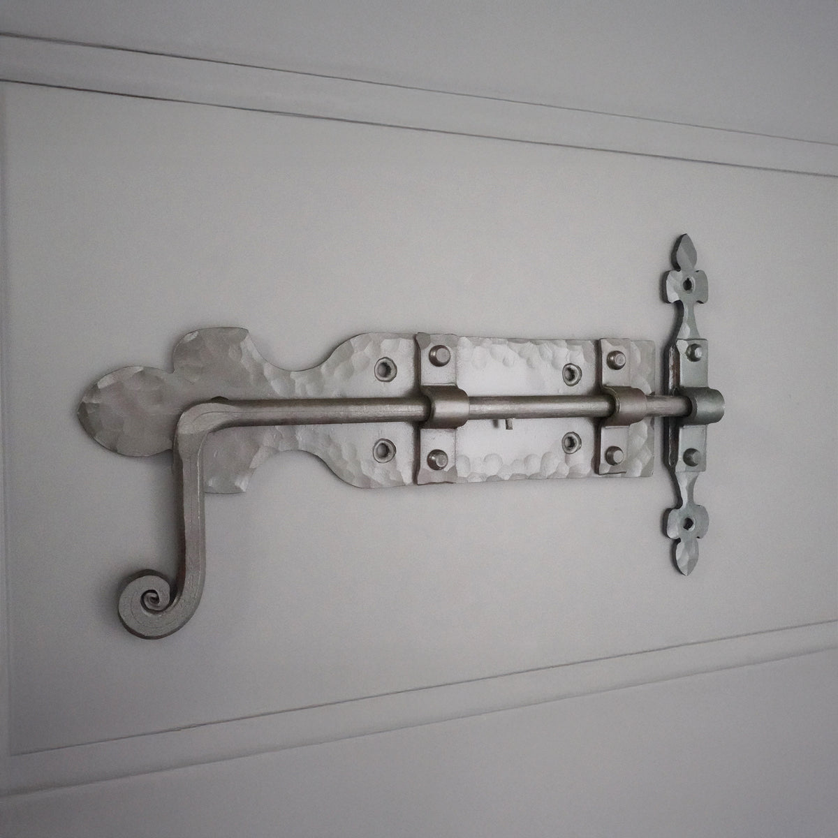 Gothic Cabinet Lock Matt Black