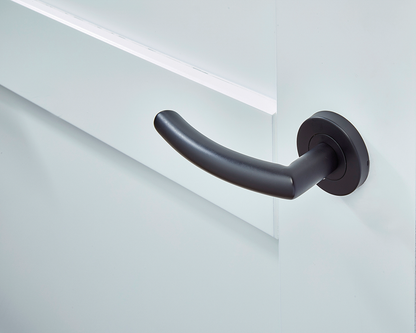 Ironmongery-Phoenix-Matt-Black-Handle-Hardware-Pack-2