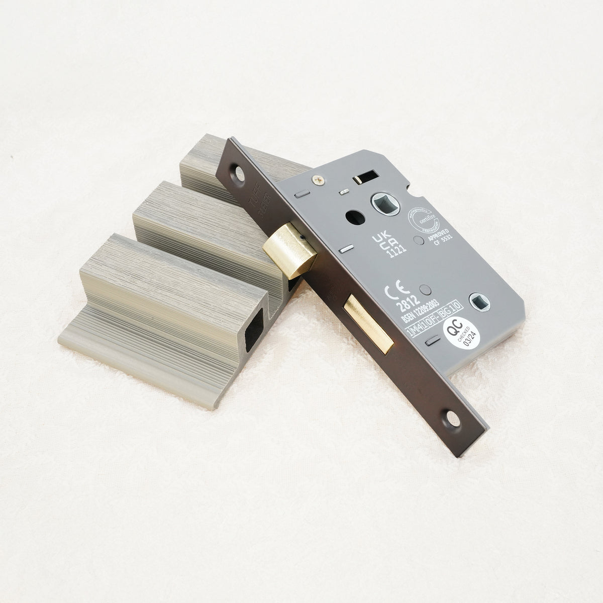 3" CE 3 Lever Bathroom Lock FD60 - Aged Bronze