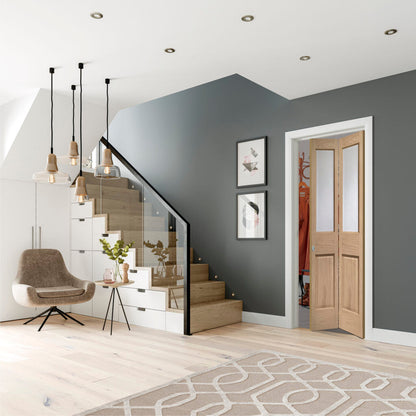 Malton Internal Oak Bi-Fold with Clear Bevelled Glass