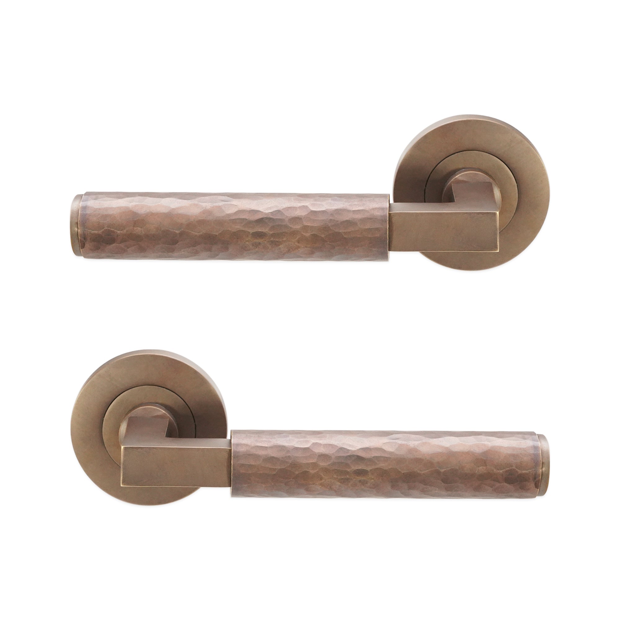 Hammered Knurlmond Lever on Rose Matt Antique