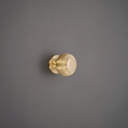 Beehive Small 30mm Cupboard Knob Satin Brass