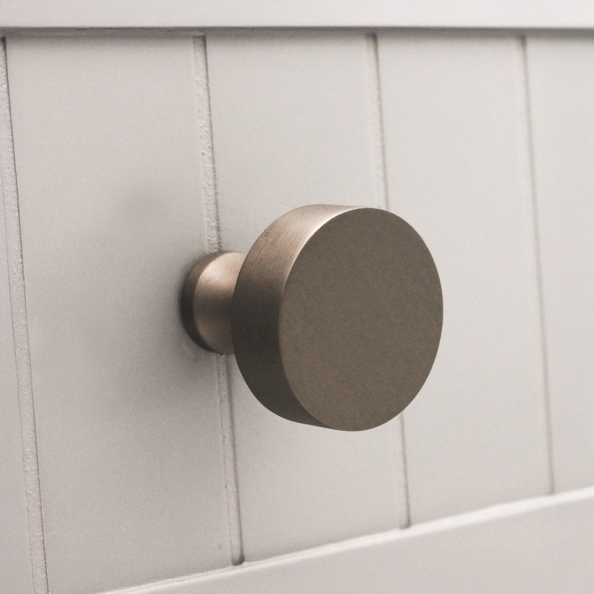 Round Cupboard Knob Gunmetal Grey