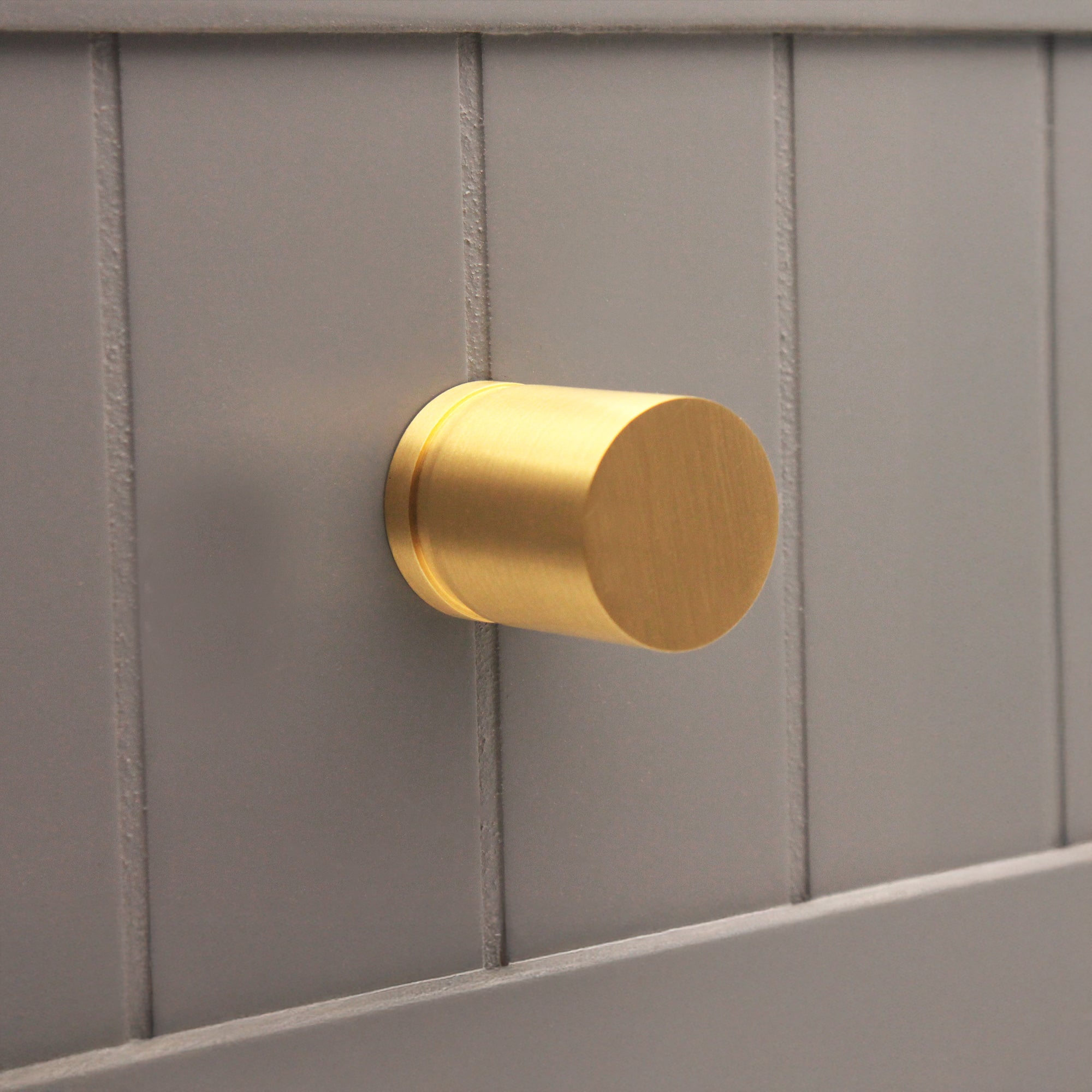 Cylinder Cupboard Pull Satin Brass