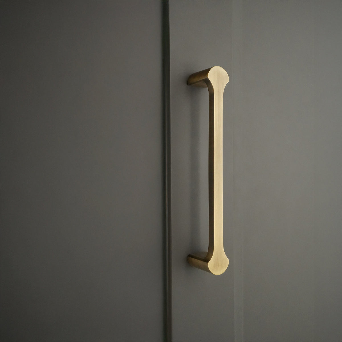Tulip Pull Handle 165mm Antique Brass