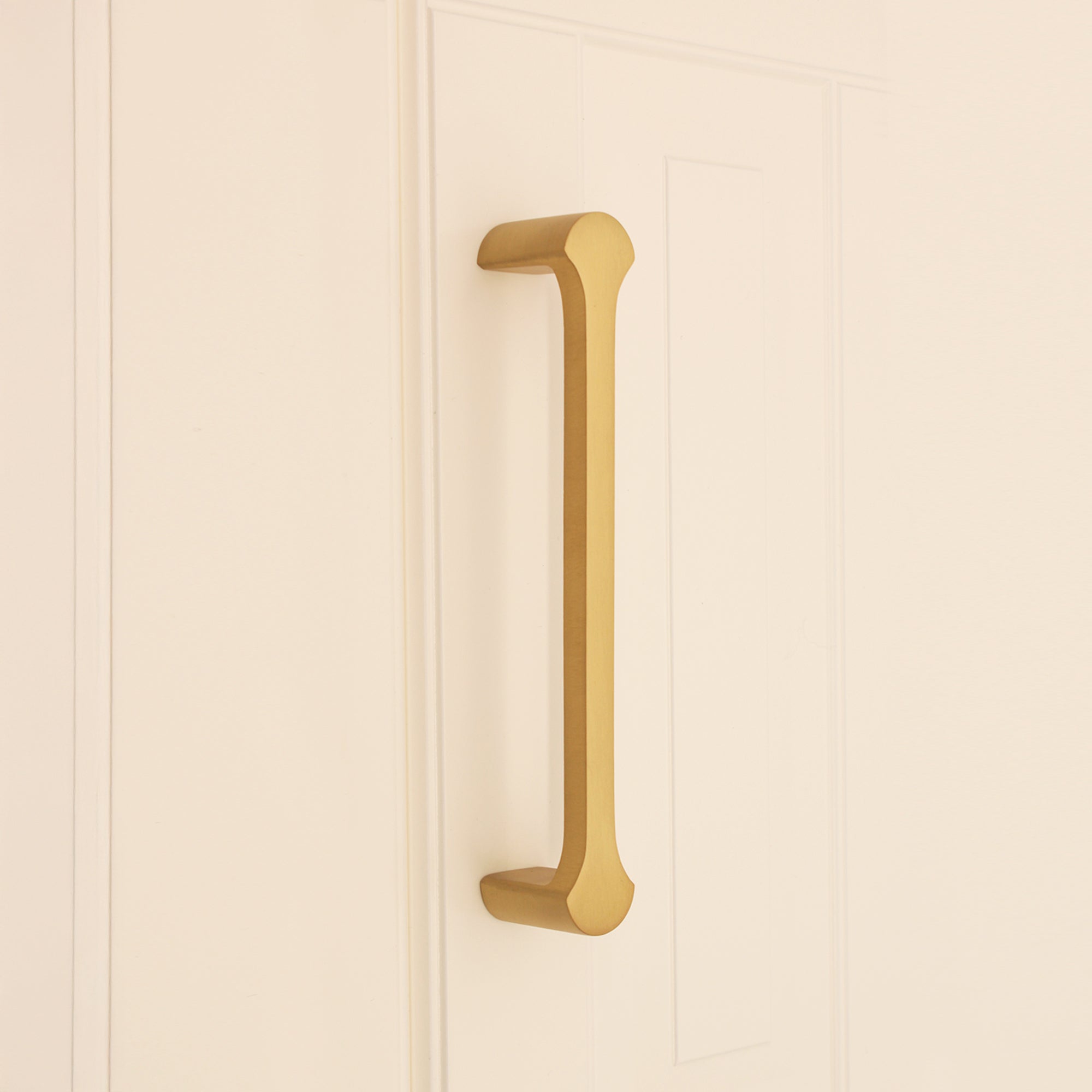 Tulip Pull Handle 165mm Satin Brass